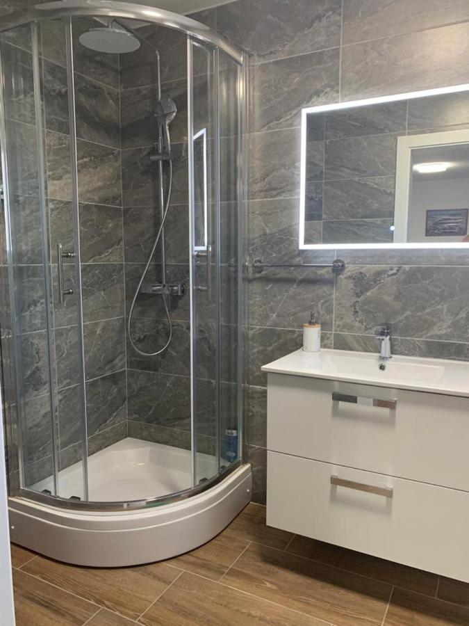 Apartmani Albatros Perusic Ngoại thất bức ảnh